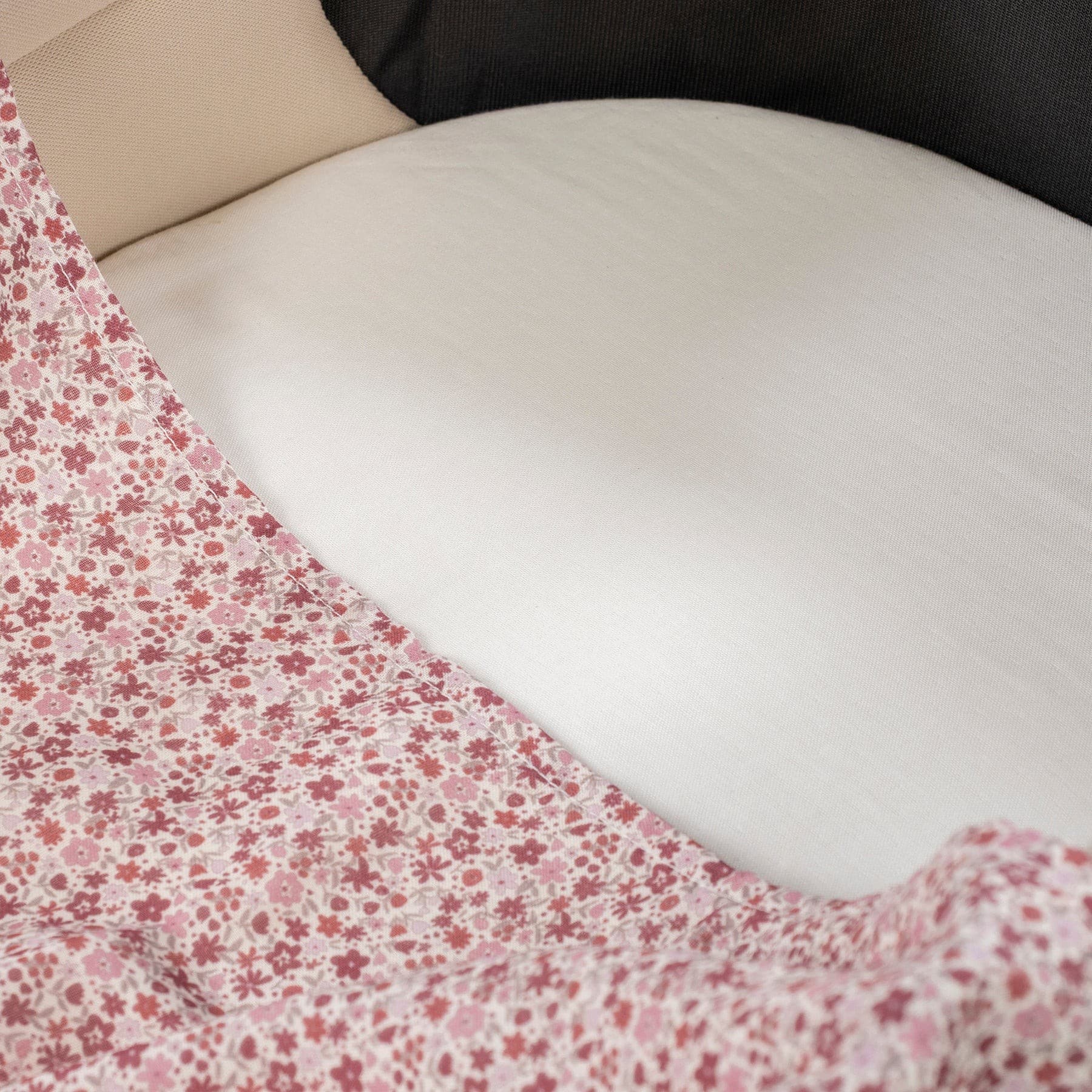 PASITO A PASITO Sabana Ajustable Cuco + Muselina Cherry Flores - Imagen 6