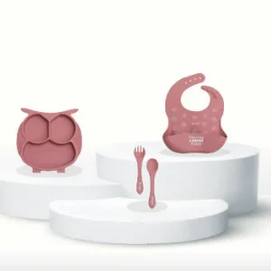 Pack Bebé rosa - Babero de silicona + plato bebé de silicona + cubiertos de silicona