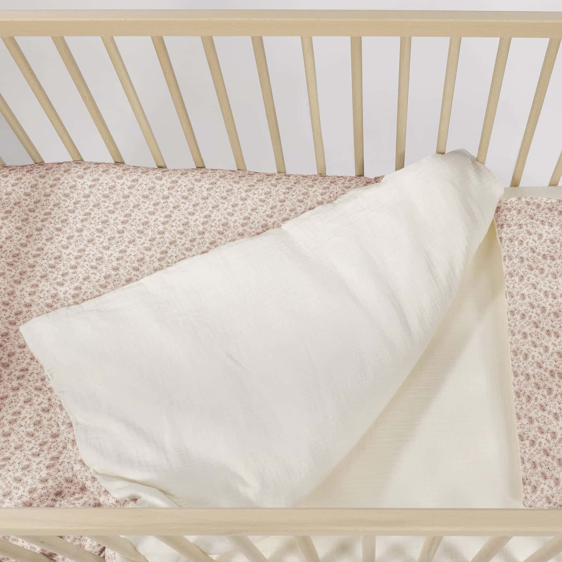 WALKING MUM Edredon + Bajera + Almohada Cuna 120×60 cm Gala Cerise - Imagen 3